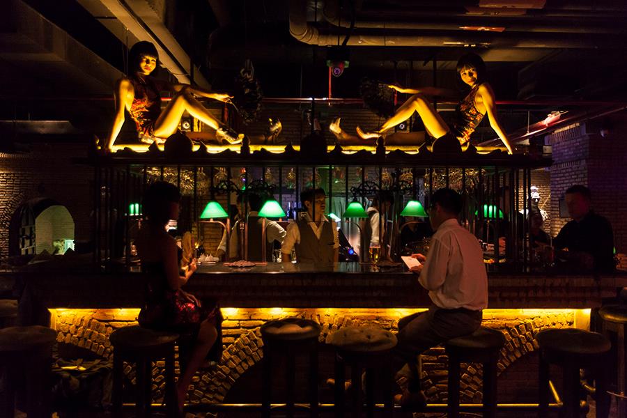 girls in bangkok