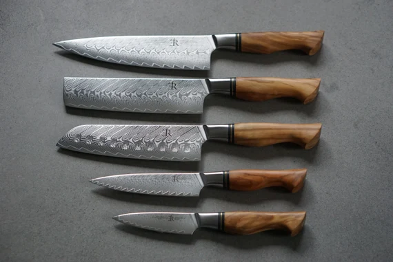 Nakiri vs Santoku