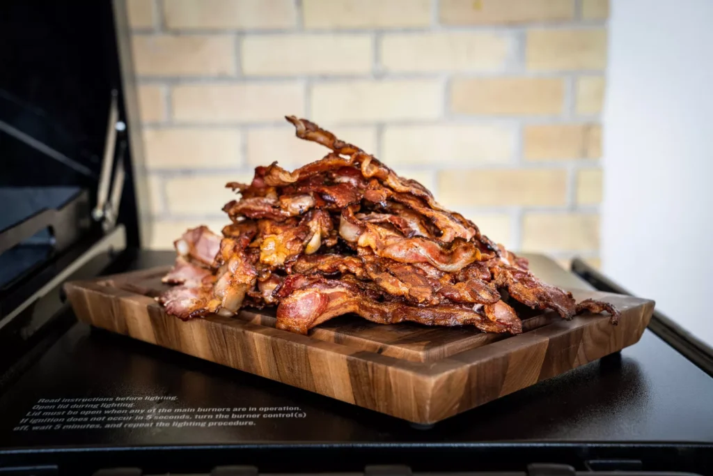 What Temp to Cook Bacon on Griddle
