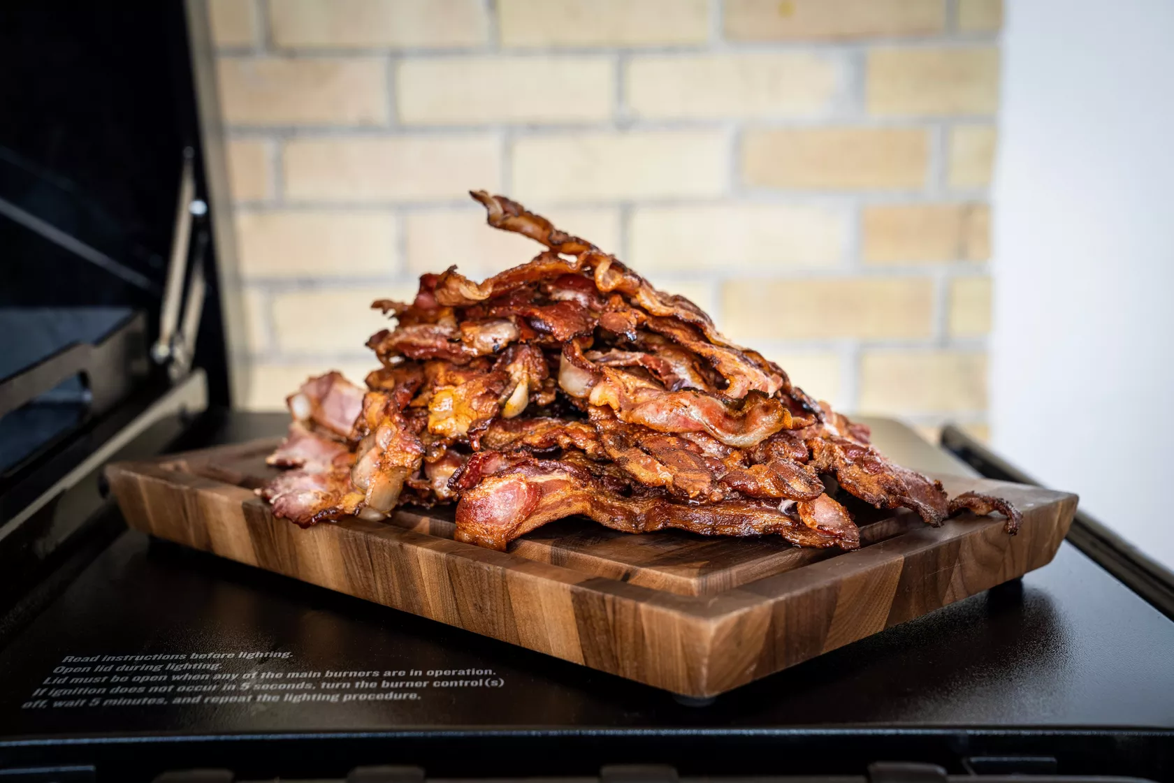 What Temp to Cook Bacon on Griddle